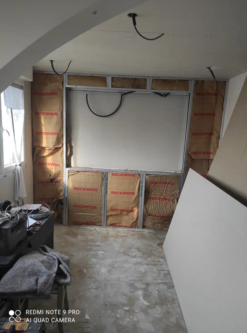 Installation de cloisons sèches